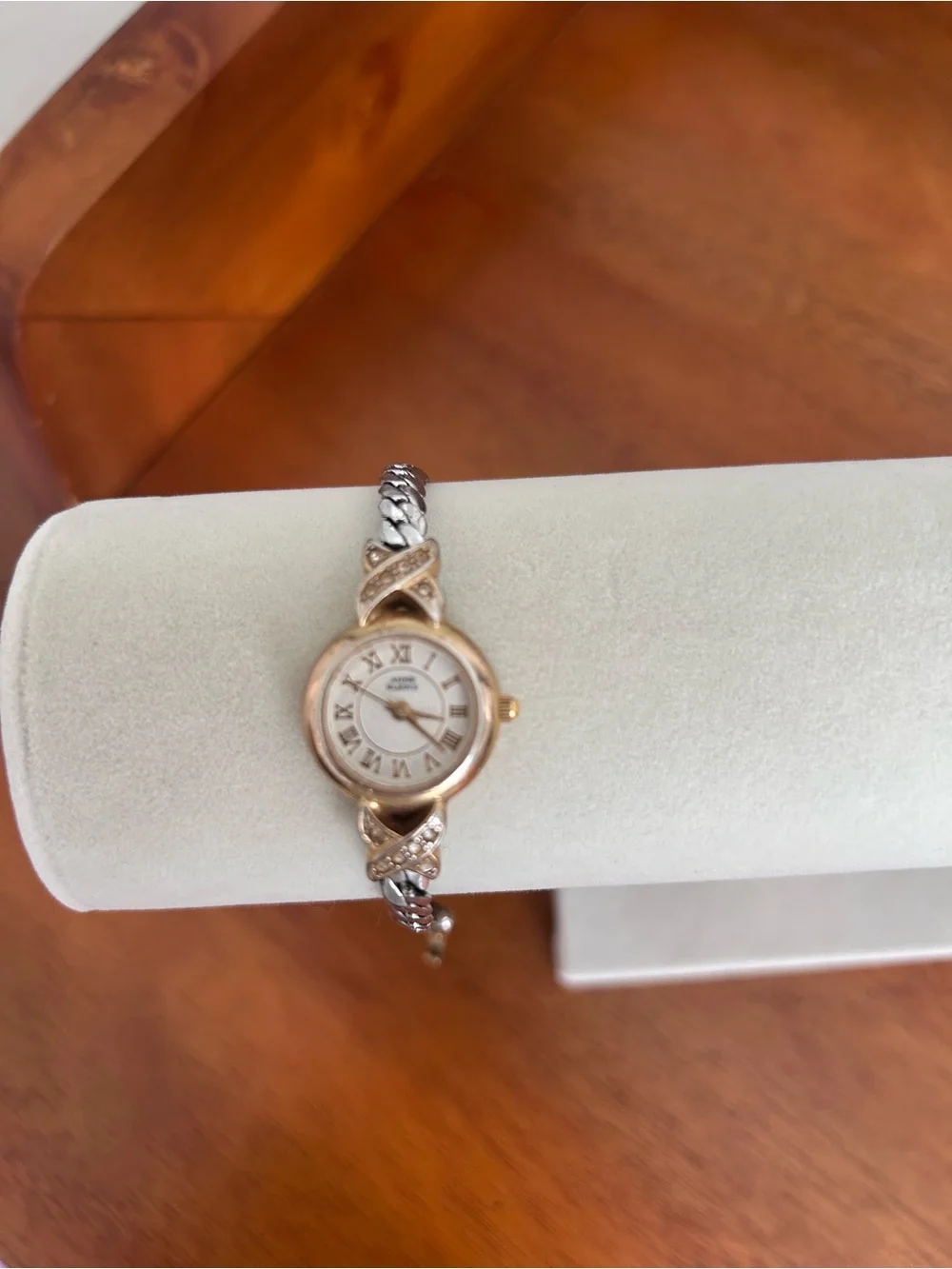 Anne Klein Vintage Two-Tone Women’s Wrist Watch Quartz Gold/Silver Tone